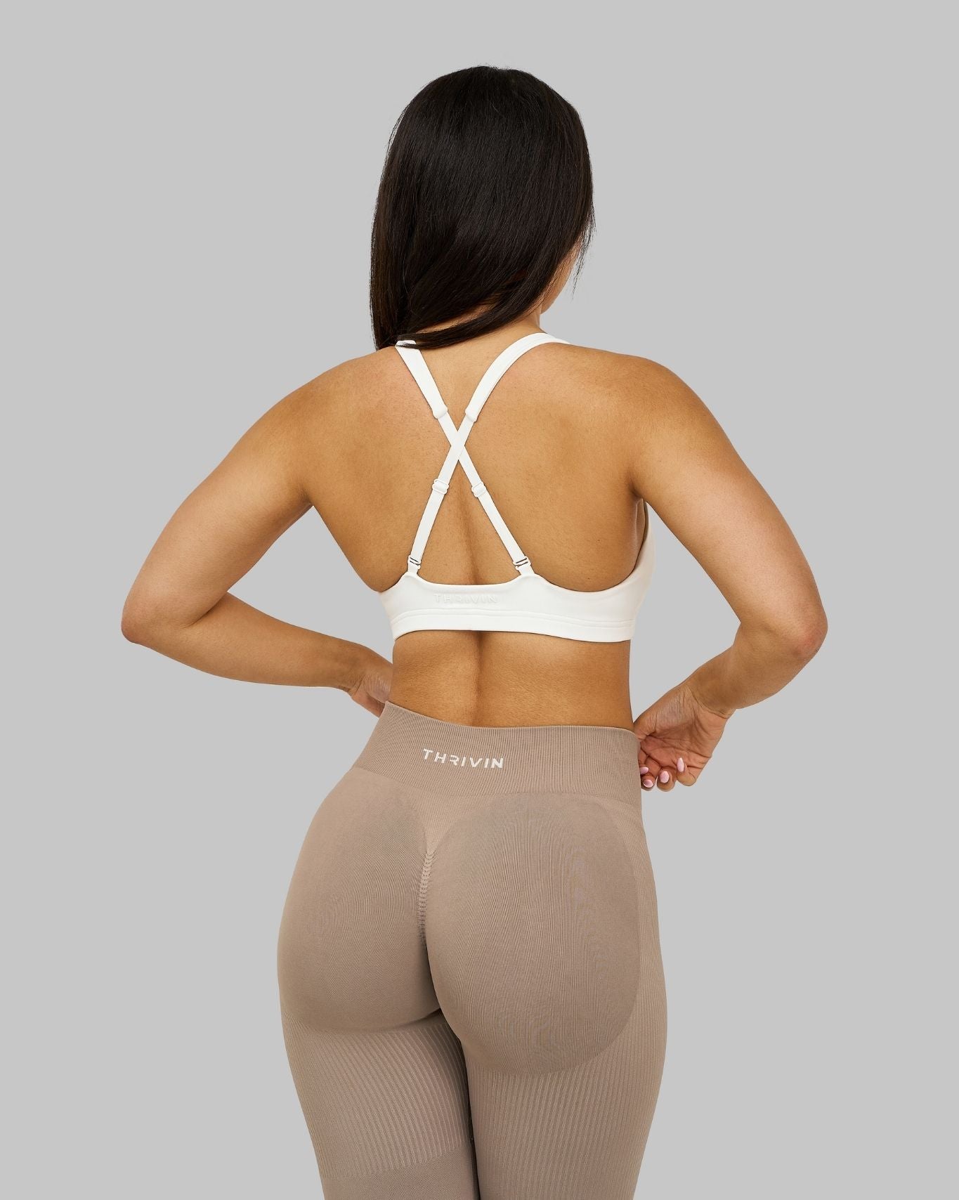 Elevate™ Sculpting Medium Impact Multiway Bra | White