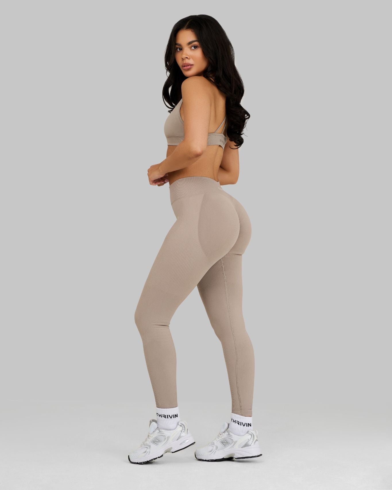 Elevate™ Sculpting Mid Waist Scrunch Leggings | Latte