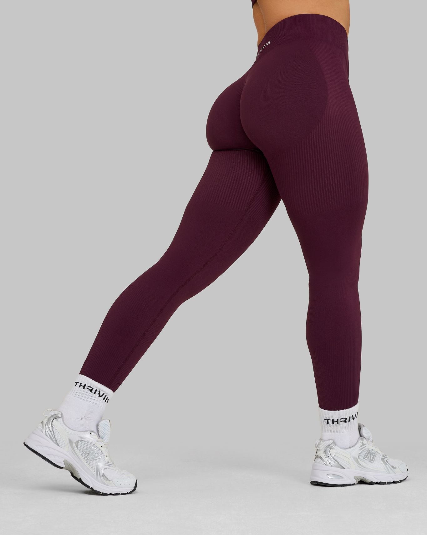 Elevate™ Sculpting Mid Waist Scrunch Leggings | Winter Plum