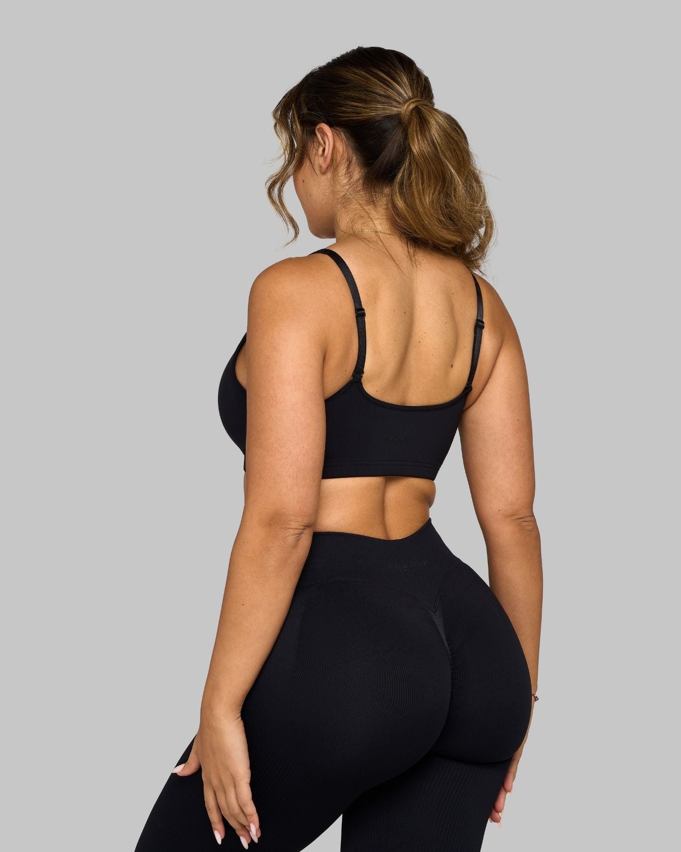 Elevate™ Sweetheart Impact Bra | Night Black