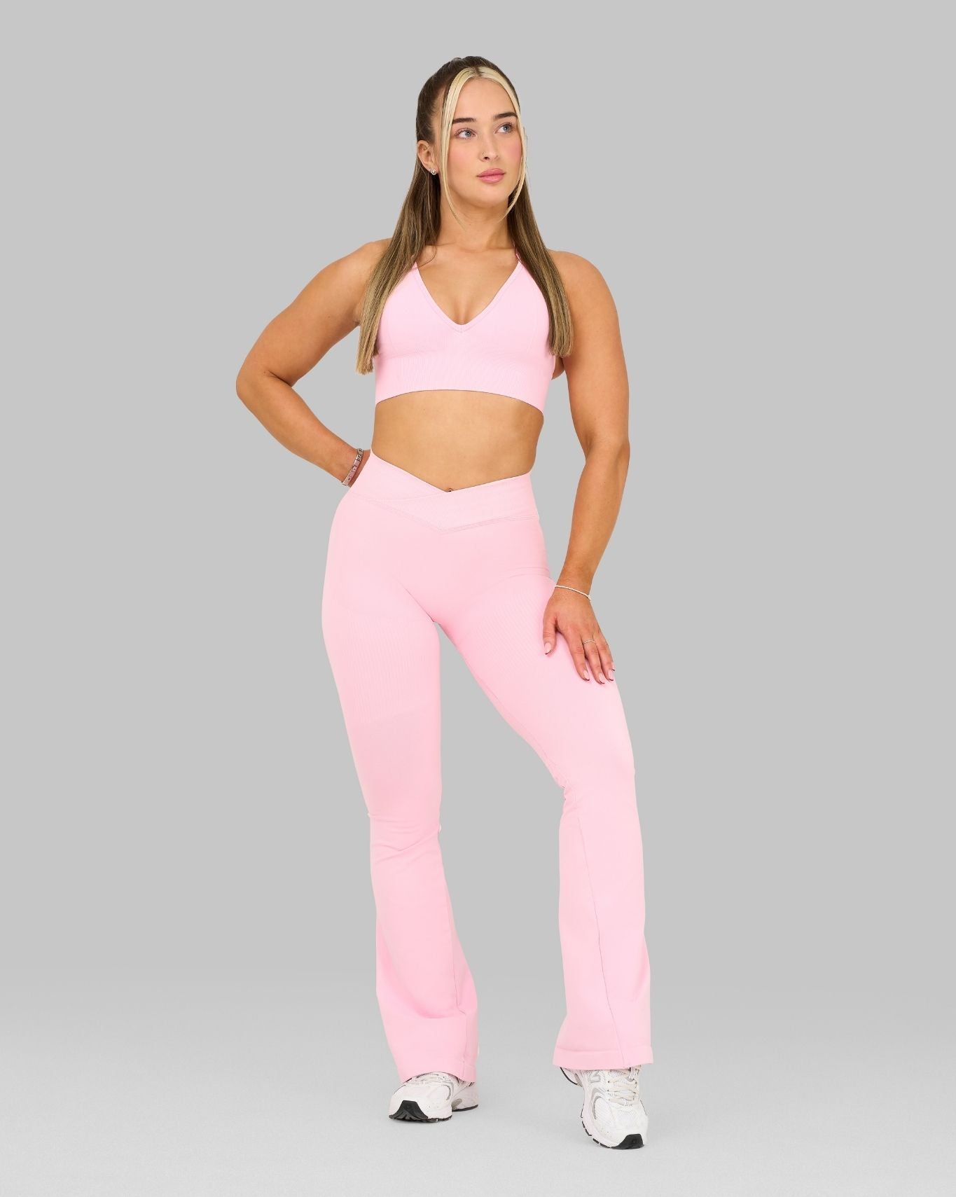 Elevate™ Sculpting Mid V-Waist Scrunch Flare | Candy Pink