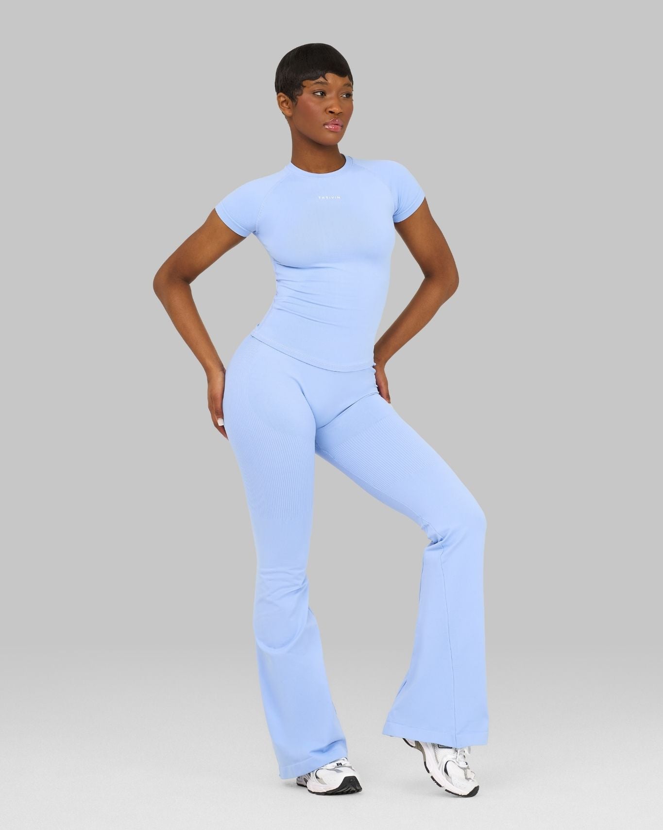 Elevate™ Sculpting Mid V-Waist Scrunch Flare | Glacier