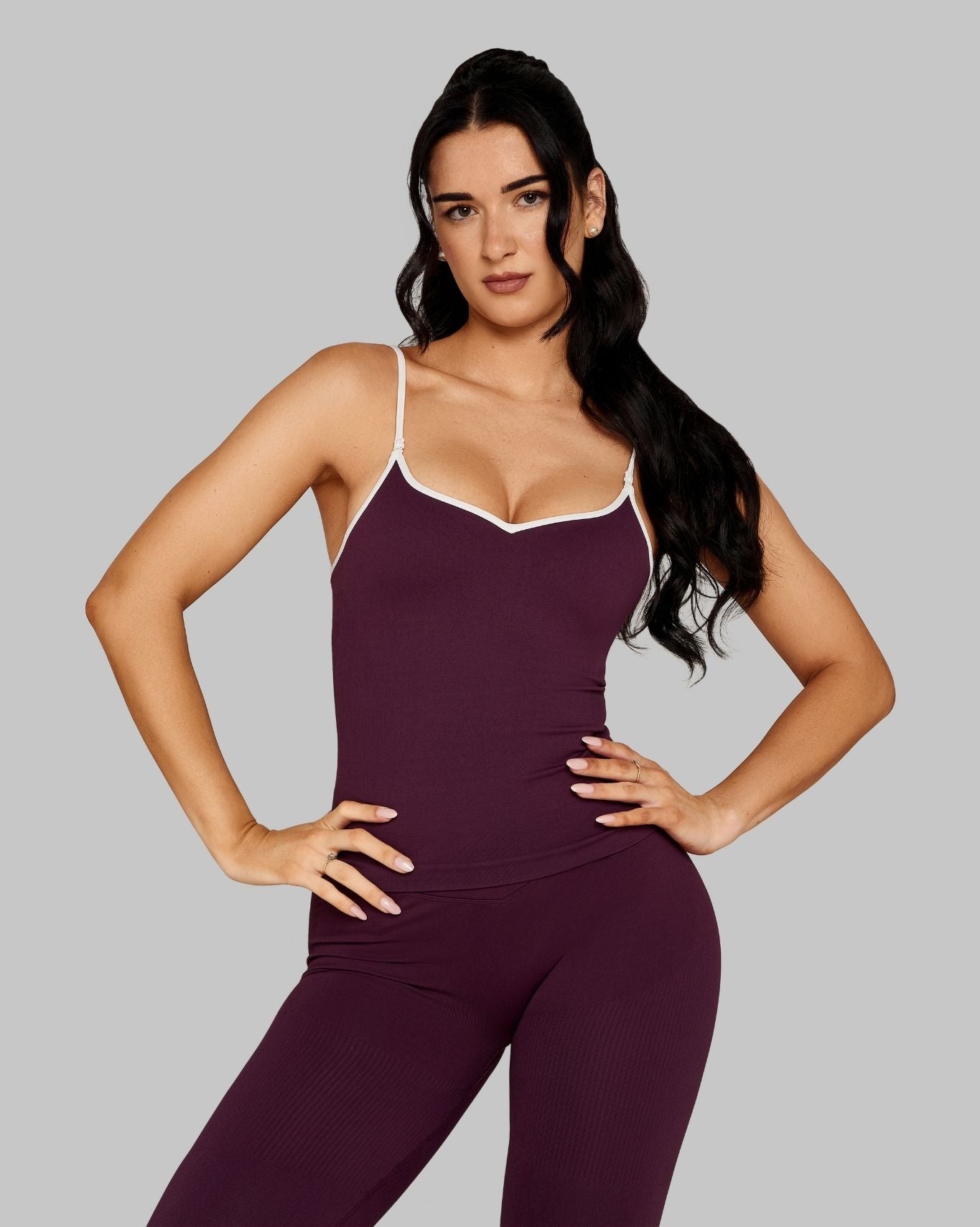 Outline Sweetheart Tanktop | Winter Plum
