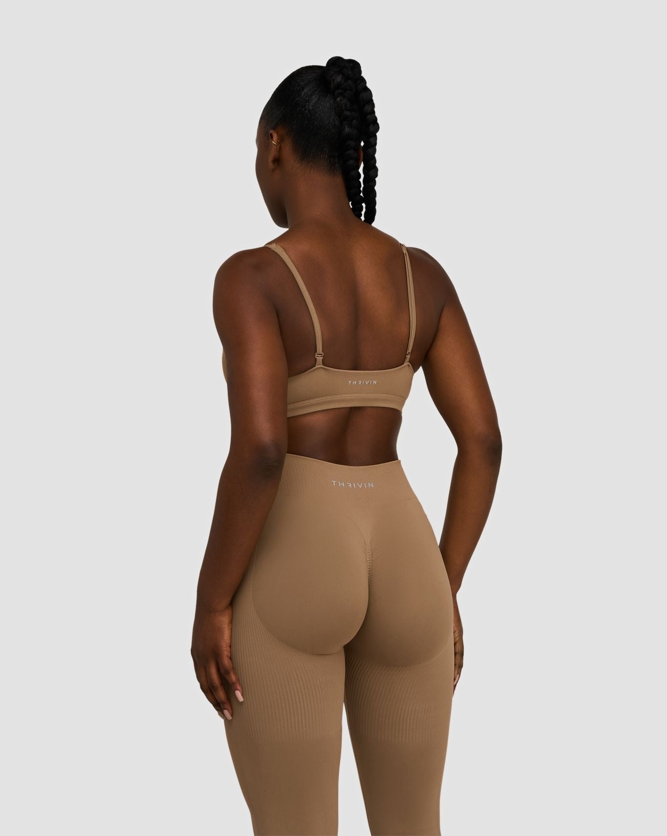 Elevate™ Sculpting Seamless Scoop Neck Bra | Toffee